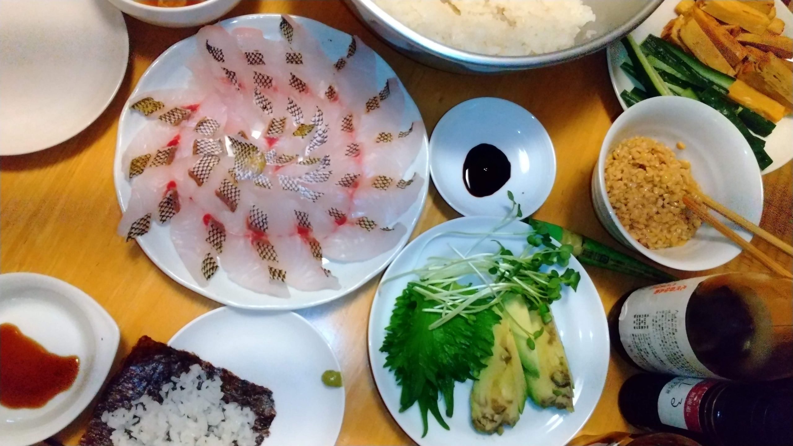 釣った魚でお家で手巻き寿司 釣りごろ 沖縄しあわせ生活